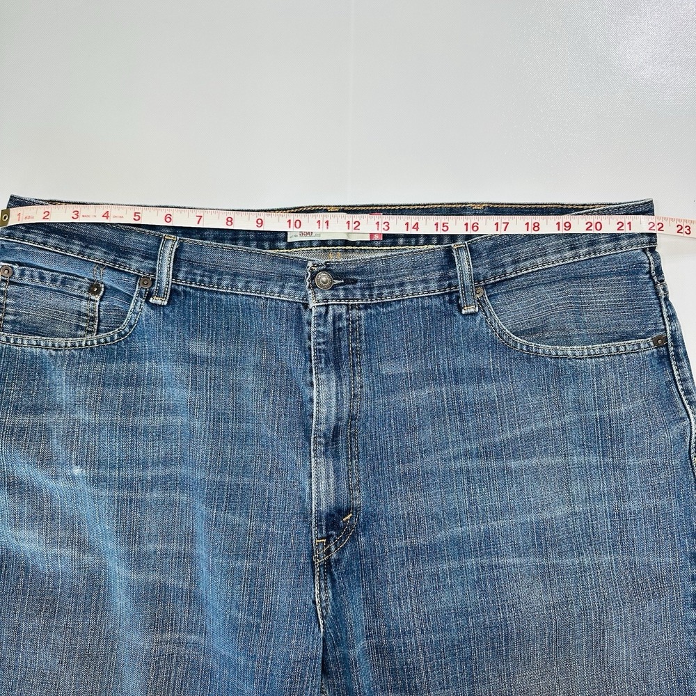 Levi's 550 Relaxed Fit Jeans Men's 44x30‎ Blue Denim Straight Leg Distressed Hem - Picture 8 of 11
